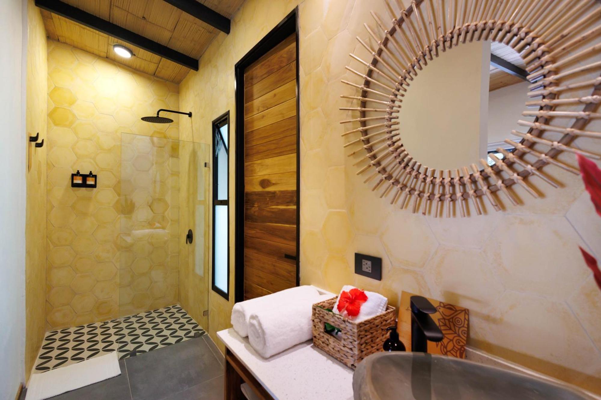 Exotico Beach Hotel Puerto Viejo de Talamanca ภายนอก รูปภาพ